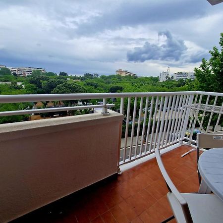 Apartamento Mar Del Priorat Apartment Salou Bagian luar foto